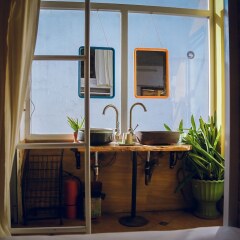 Отель Halley Hostel Вьетнам, Ханой - отзывы, цены и фото номеров - забронировать отель Halley Hostel онлайн балкон
