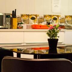 Отель Go Bcn Hostal Ideal Badal питание фото 2