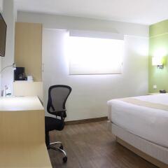 Отель Sleep Inn Mazatlan удобства в номере фото 2