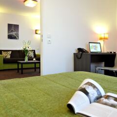 Отель Aparthotel Adagio access Paris Asnieres удобства в номере