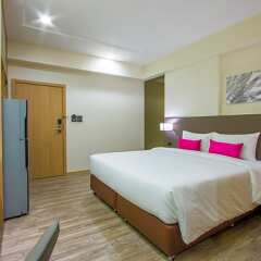 Pacific Park Hotel сейф в номере
