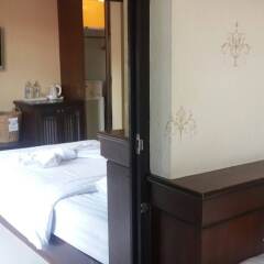 Rayaburi Hotel Patong Пхукет удобства в номере