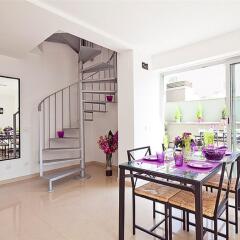 Отель Charmsuites Nou Rambla комната для гостей