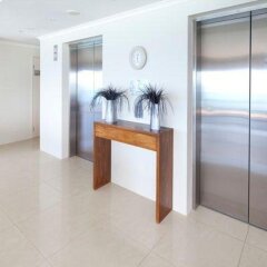 Отель The Waterford on Main Beach удобства в номере
