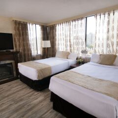 Отель Riviera on Robson Suites Hotel Downtown Vancouver Канада, Ванкувер - отзывы, цены и фото номеров - забронировать отель Riviera on Robson Suites Hotel Downtown Vancouver онлайн удобства в номере