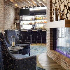 Archer Hotel Boston/Burlington гостиничный бар фото 2
