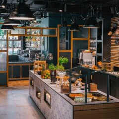 Отель Vienna House Easy Leipzig Германия, Лейпциг - 2 отзыва об отеле, цены и фото номеров - забронировать отель Vienna House Easy Leipzig онлайн питание фото 3