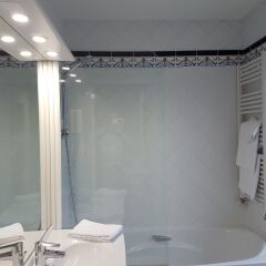 Отель Kyriad Saumur Centre Сомюр ванная