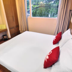 Отель ZEN Rooms Surawong комната для гостей фото 5