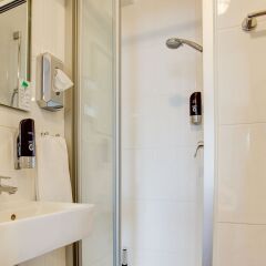 Отель Centro Hotel West Германия, Гамбург - отзывы, цены и фото номеров - забронировать отель Centro Hotel West онлайн ванная фото 2