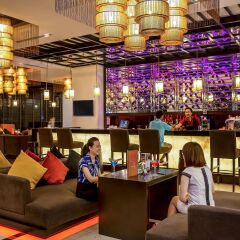 Отель Novotel Ha Long Bay гостиничный бар