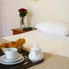 Hotel des Batignolles в номере