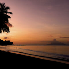 Отель The H Resort Beau Vallon Beach пляж
