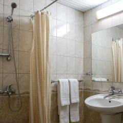 Отель Lotus Hotel Болгария, Солнечный берег - отзывы, цены и фото номеров - забронировать отель Lotus Hotel онлайн ванная