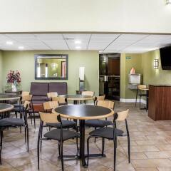 Quality Inn Selma in Selma, United States of America from 79$, photos, reviews - zenhotels.com meals photo 2