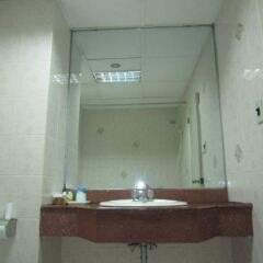 Thai Binh 2 Hotel Saigon ванная