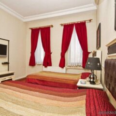 Kucuk Velic Hotel сейф в номере