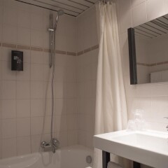 Отель Floris Hotel Ustel Midi Бельгия, Брюссель - - забронировать отель Floris Hotel Ustel Midi, цены и фото номеров ванная фото 2