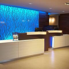 Отель Fairfield Inn & Suites by Marriott Columbus Airport США, Колумбус - отзывы, цены и фото номеров - забронировать отель Fairfield Inn & Suites by Marriott Columbus Airport онлайн интерьер отеля