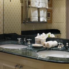 Отель Cheval Thorney Court ванная