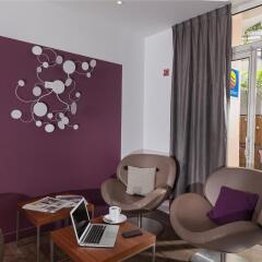 The Originals Hotel Paris Montmartre Apolonia (ex Comfort Lamarck) интерьер отеля