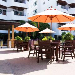 Отель Jomtien Plaza Residence бассейн фото 2