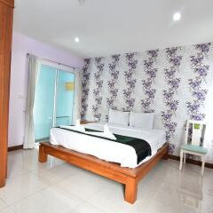 Апартаменты Kaewfathip Apartment Паттайя комната для гостей фото 4