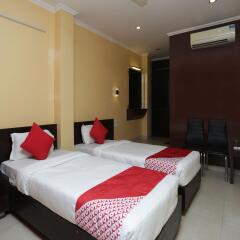 OYO 12887 Hotel A-1 комната для гостей
