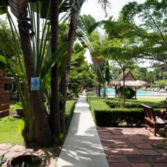 Отель Basaya Beach Hotel & Resort Таиланд, Паттайя - 6 отзывов об отеле, цены и фото номеров - забронировать отель Basaya Beach Hotel & Resort онлайн фото 11