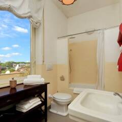 Апартаменты Sant Onofrio Terrace Apartment ванная