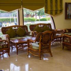 Отель Beach Resort by Bin Majid Hotels & Resorts питание