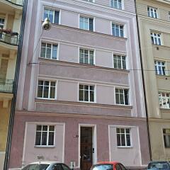 Отель Holiday Apartments Чехия, Карловы Вары - отзывы, цены и фото номеров - забронировать отель Holiday Apartments онлайн парковка