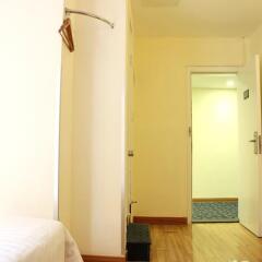 Отель 7 Days Inn South of Yulin Street сейф в номере