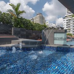 Отель Interlux Premier Sukumvit 13 By Favstay бассейн фото 2
