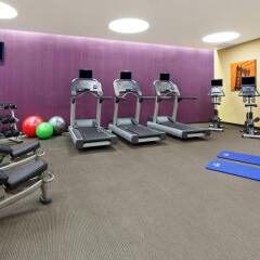 Отель Fairfield Inn & Suites by Marriott New York Midtown Manhattan/Penn Station фитнесс-зал