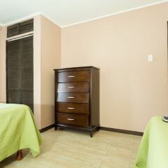 Апартаменты New Kingston CA Guest Apartment VI удобства в номере
