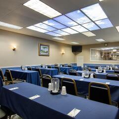 Отель Comfort Inn University Center
