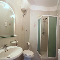 Hotel Archimede Реггелло ванная
