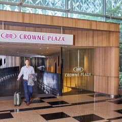 Отель Crowne Plaza Changi Airport фитнесс-зал