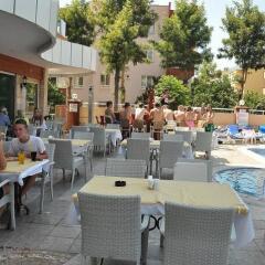Kleopatra Tac Hotel & SPA бассейн фото 3