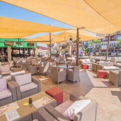 Отель Windmills Hotel Apartments Кипр, Протарас - отзывы, цены и фото номеров - забронировать отель Windmills Hotel Apartments онлайн пляж