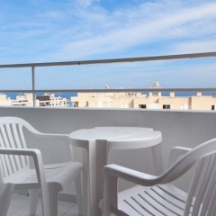 Отель Apartamentos Playasol My Tivoli балкон