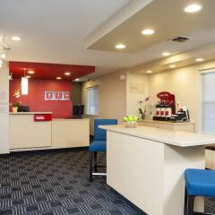 Отель TownePlace Suites by Marriott Indianapolis - Keystone интерьер отеля фото 2