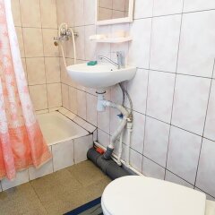 Гостиница Guest House Yut Na Gorkogo в Анапе отзывы, цены и фото номеров - забронировать гостиницу Guest House Yut Na Gorkogo онлайн Анапа ванная фото 2