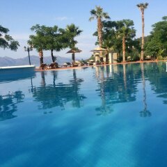 Kumlubuk Maris Hotel Кумлюбюк бассейн