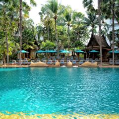 Отель Avani Pattaya Resort пляж