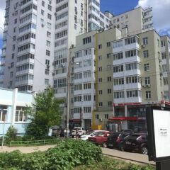 Гостиница Как дома, квартира на ул. Тимирязева дом 35 парковка