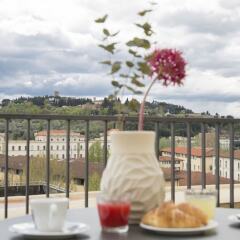 Отель B&B Hotel Firenze City Center Италия, Флоренция - 1 отзыв об отеле, цены и фото номеров - забронировать отель B&B Hotel Firenze City Center онлайн балкон