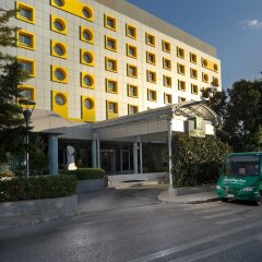 Отель Holiday Inn Attica Av. Airport West Спата городской автобус