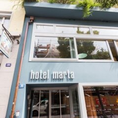 Hotel Marta городской автобус